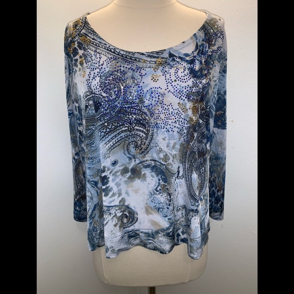 Beautiful shirt - Picture 3 of 8